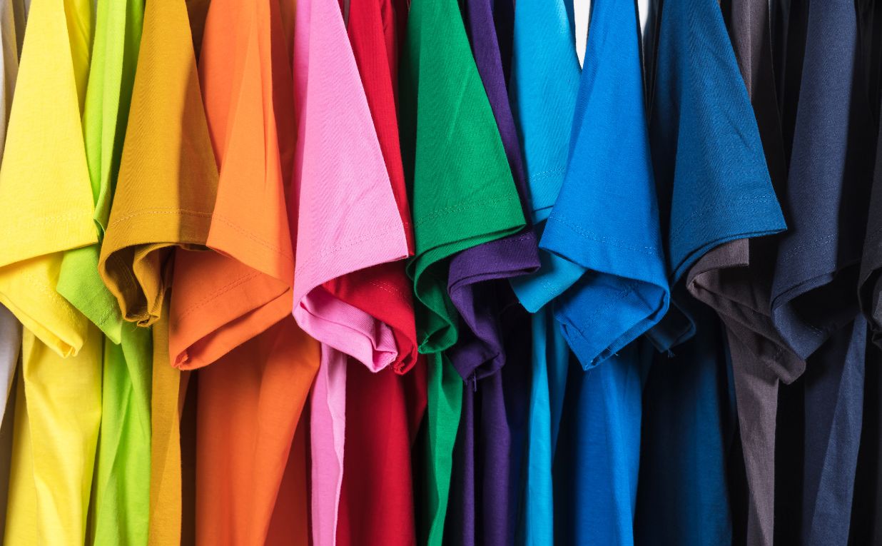 What You Really Need to Consider When Choosing a Clothing Supplier